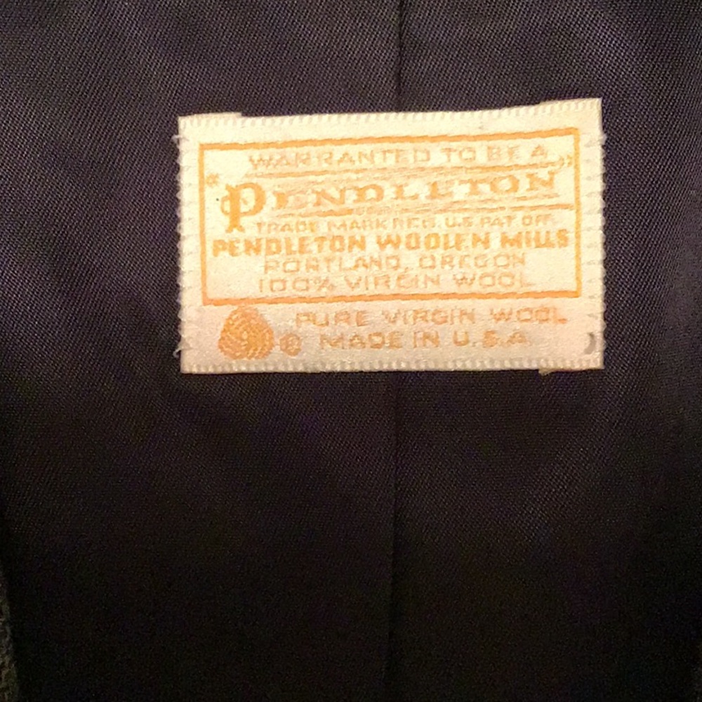 Pendleton suit - Picture 3 of 4